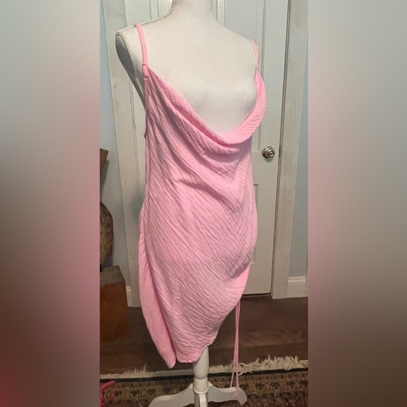ASOS DESIGN Fuller bust cowl neck ruched side mini beach dress in pink - Size 14 - Picture 8 of 9